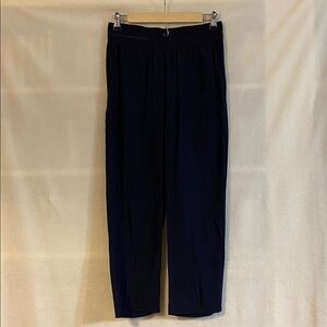 Lola & Sophie elastic waist D-Satin Cropped Jogger navy blue